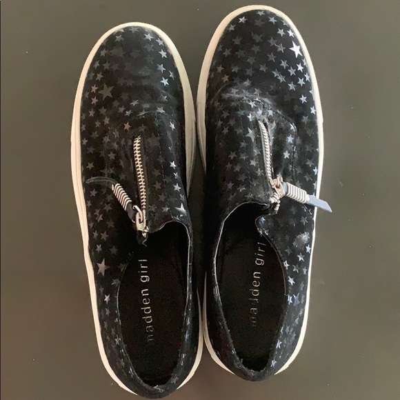 Madden Girl Star Slip On Sneakers - Picture 6 of 6